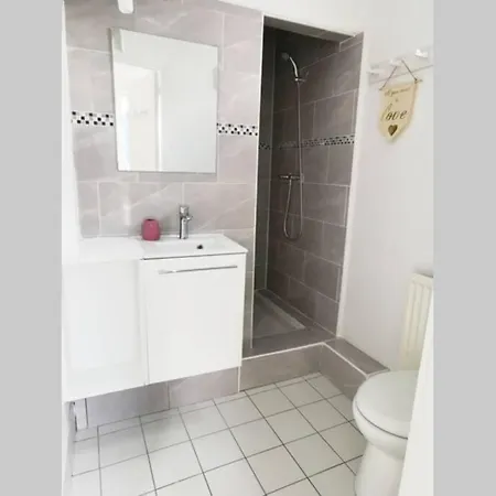 #4 Joli Appartement A 2 Pas Du Metro Et Paris 20 Bagnolet Exterior photo