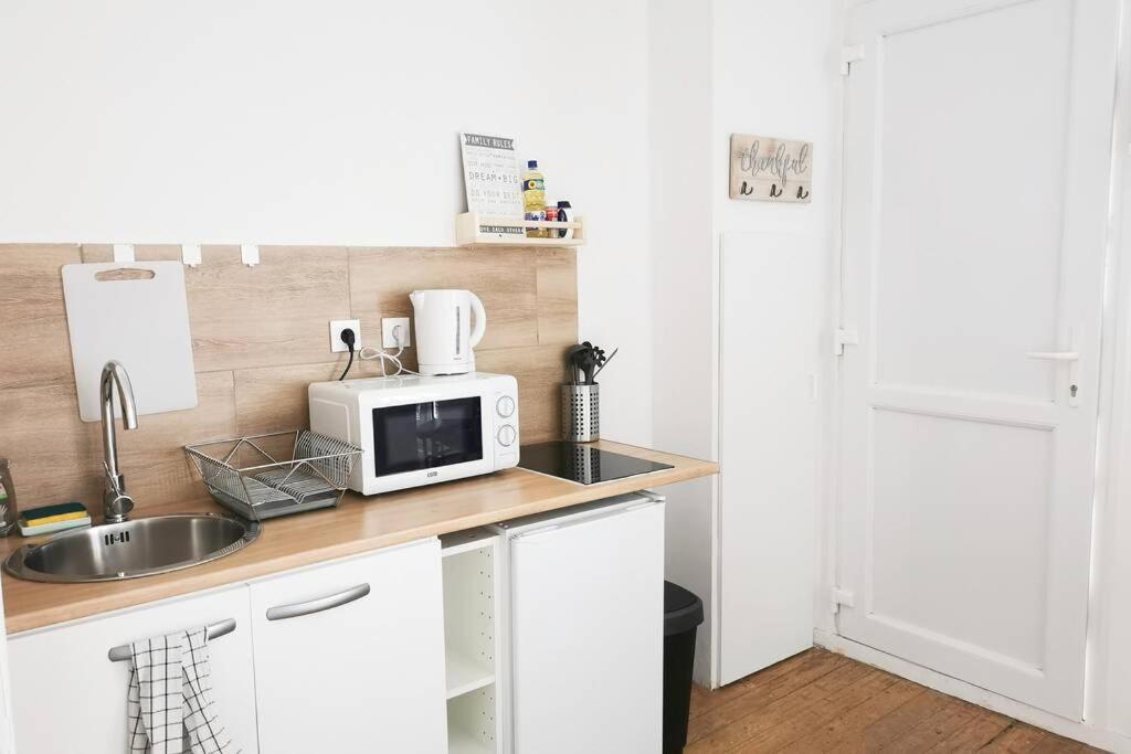 Appartement #4 Joli A 2 Pas Du Metro Et Paris 20
