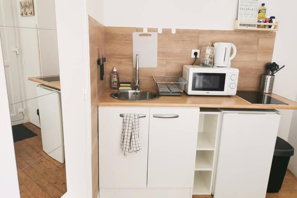 #4 Joli A 2 Pas Du Metro Et Paris 20 Appartement *